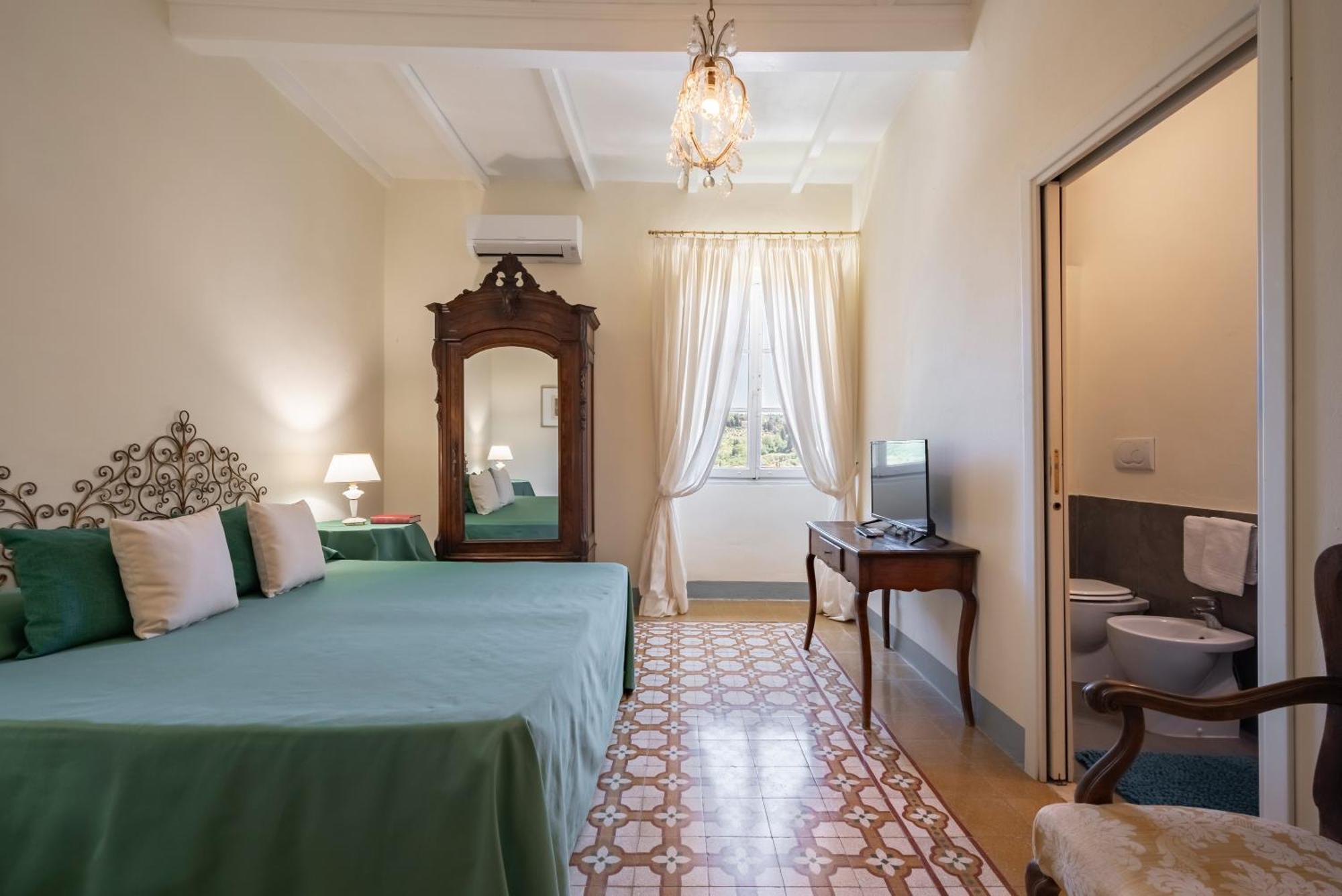Agriturismo Bio Fattoria Bacio チェルタルド エクステリア 写真