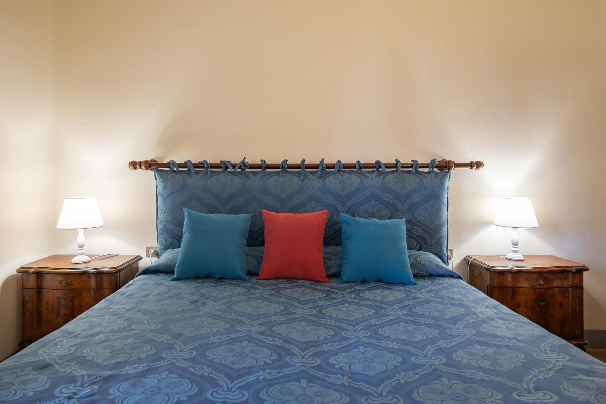 Agriturismo Bio Fattoria Bacio チェルタルド エクステリア 写真