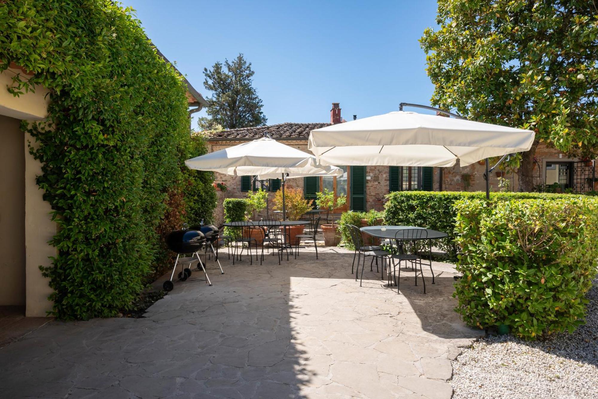 Agriturismo Bio Fattoria Bacio チェルタルド エクステリア 写真