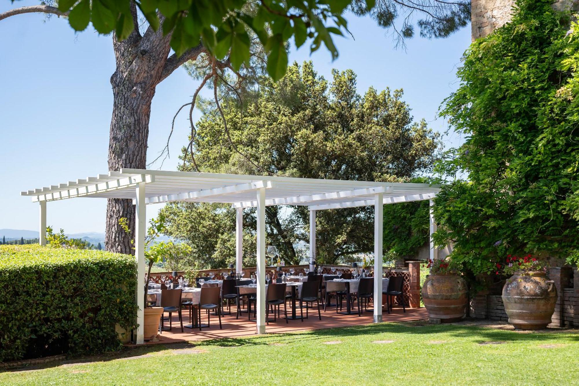 Agriturismo Bio Fattoria Bacio チェルタルド エクステリア 写真