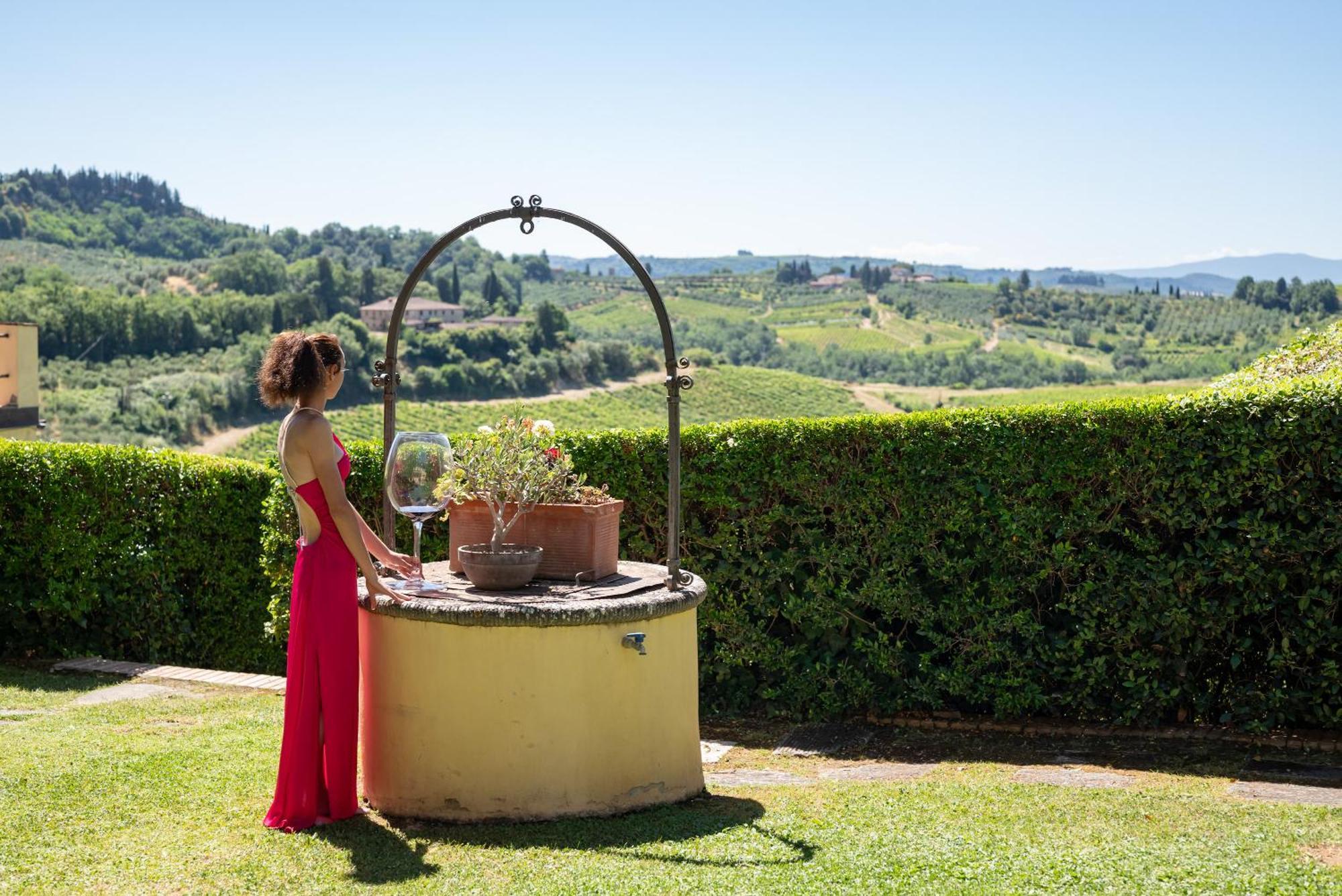 Agriturismo Bio Fattoria Bacio チェルタルド エクステリア 写真