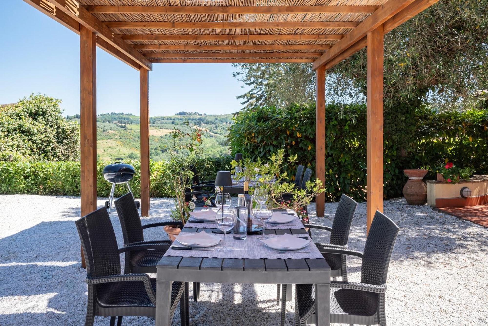 Agriturismo Bio Fattoria Bacio チェルタルド エクステリア 写真
