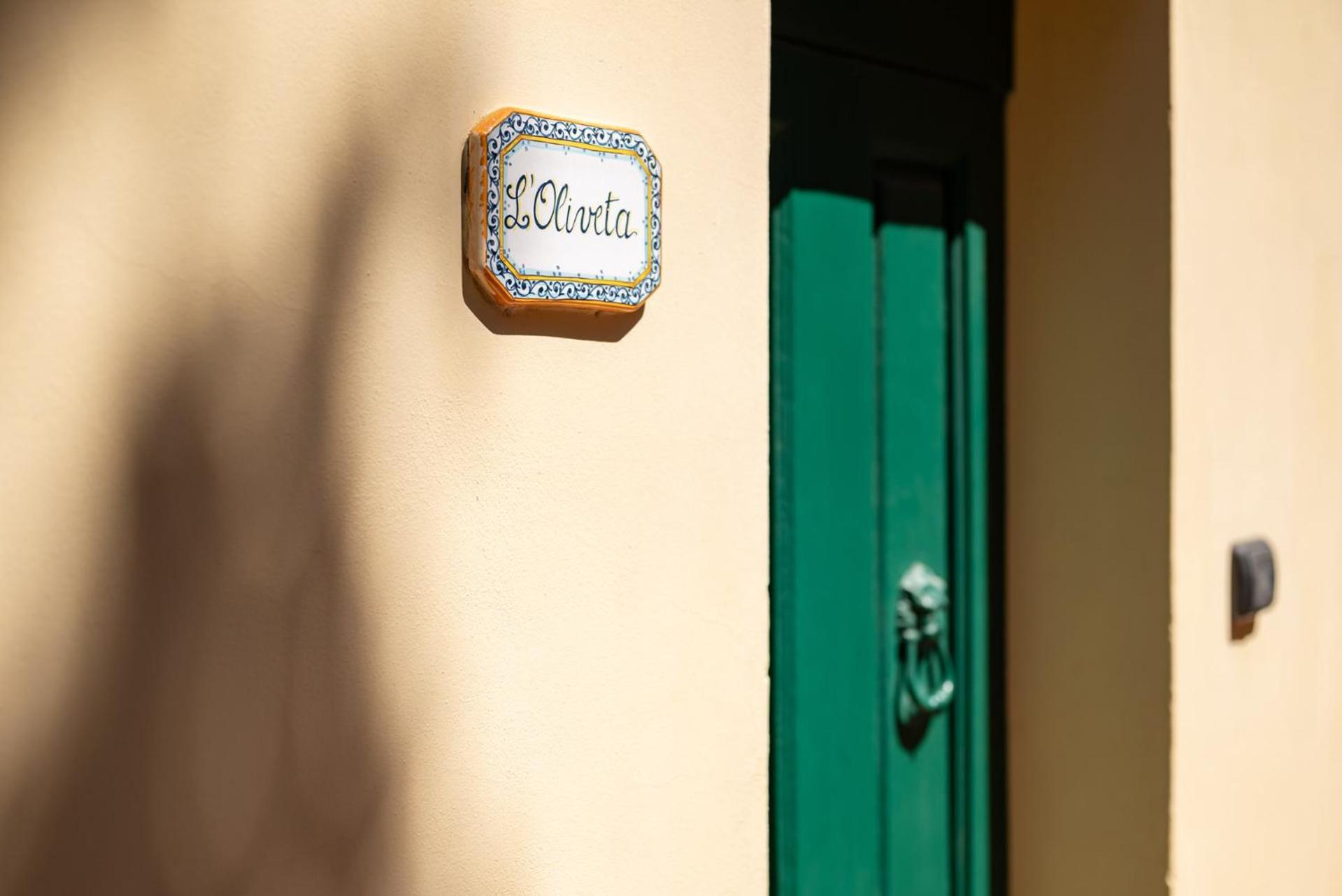 Agriturismo Bio Fattoria Bacio チェルタルド エクステリア 写真